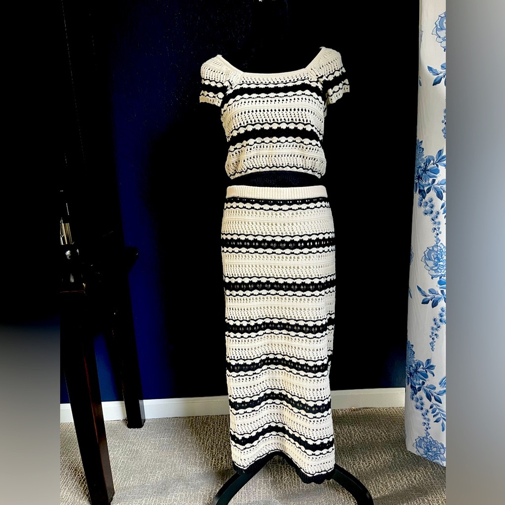 Knit top and long skirt combo